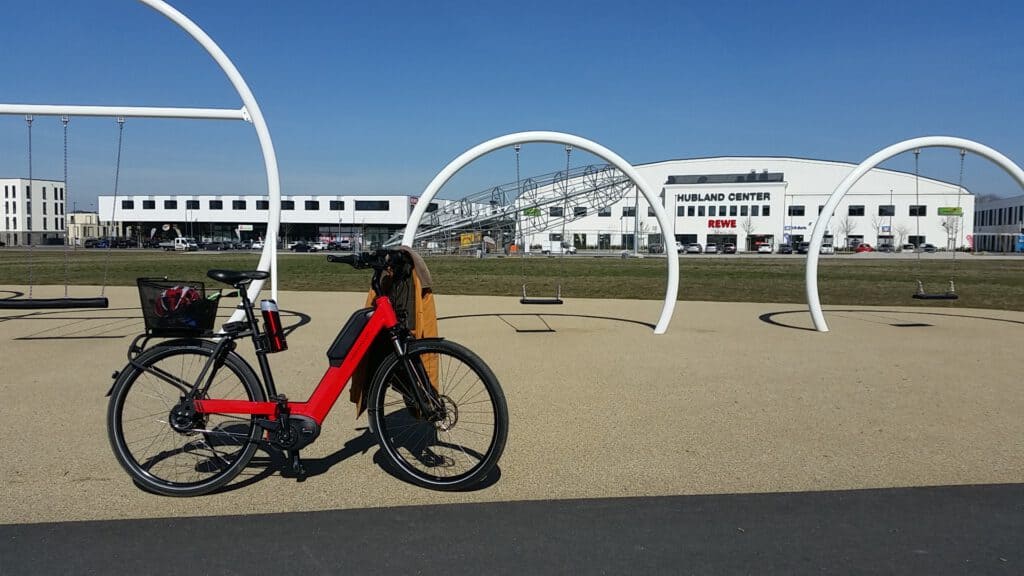 Mein Fahrrad vor dem Hubland Center